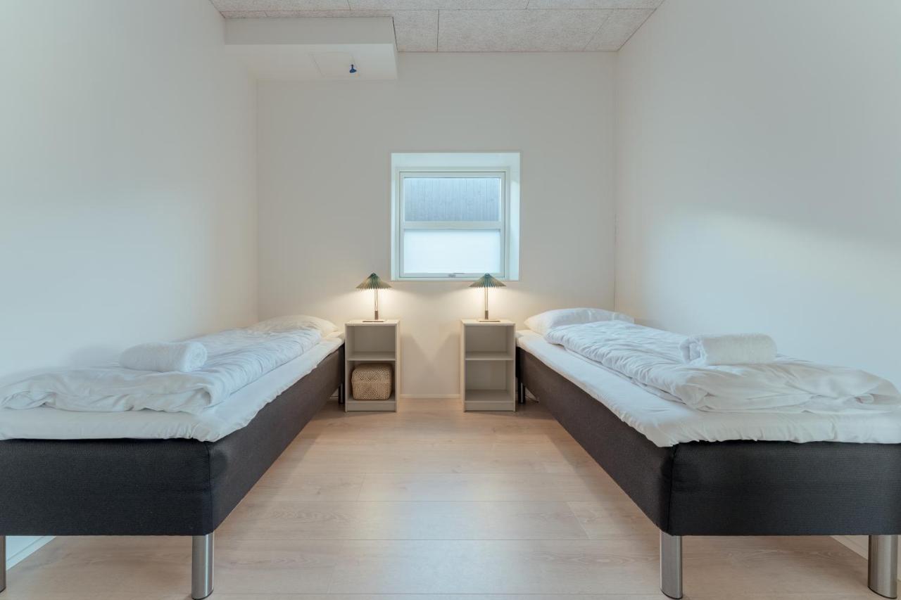 New 2 Bedroom Apt - Ocean And Mountain View Torshavn Exterior photo